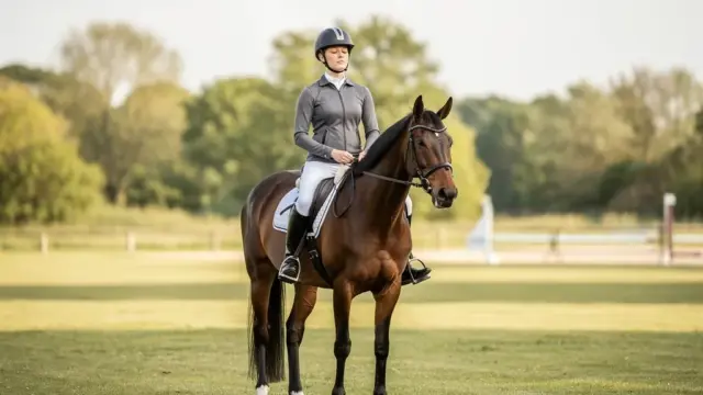 Mentaltraining im Turniersport fördert Konzentration und Leistung für Reiter und Pferd